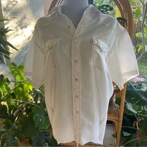 Vintage Wrangler White Snap Up Short Sleeved Mens Shirt Size XL? No size tag.